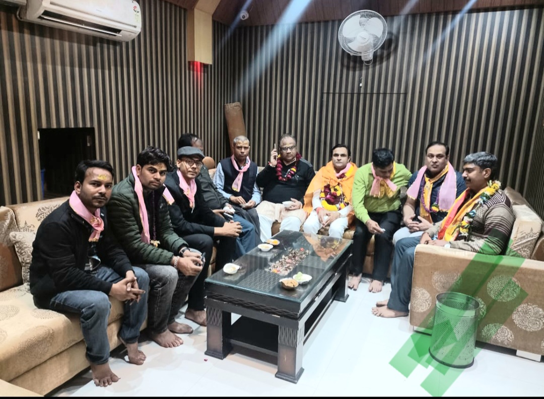 आज मुझे सुप्रीम कोर्ट के सीनियर अधिवक्ताओं के साथ बांके बिहारी में जाकर दर्शन करने का सौभाग्य प्राप्त हुआ 