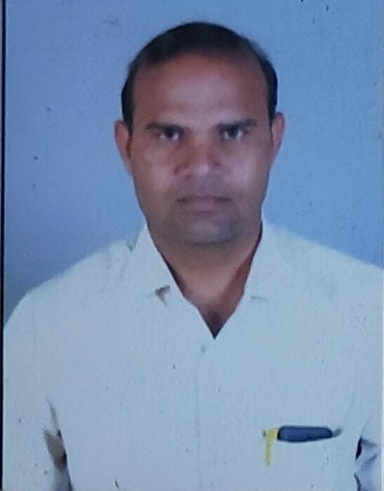 धर्मेंद्र सिंह  प्रधानाचार्य एम.बी.एस. इंटर कॉलेज सिहोरा मथुरा 